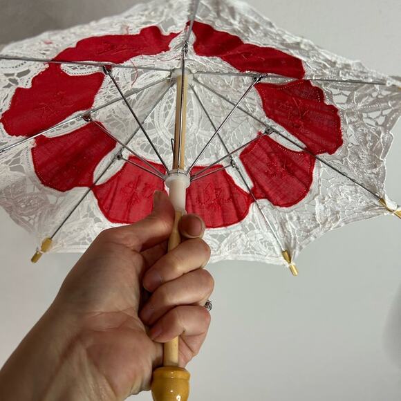 Mini decor umbrellas- red , white lace- vintage feminine dainty Victorian - Picture 5 of 6